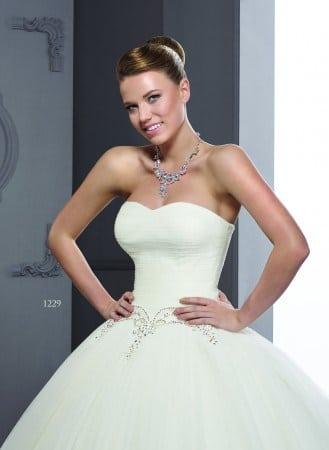 Strapless Sweetheart Wedding Dresses