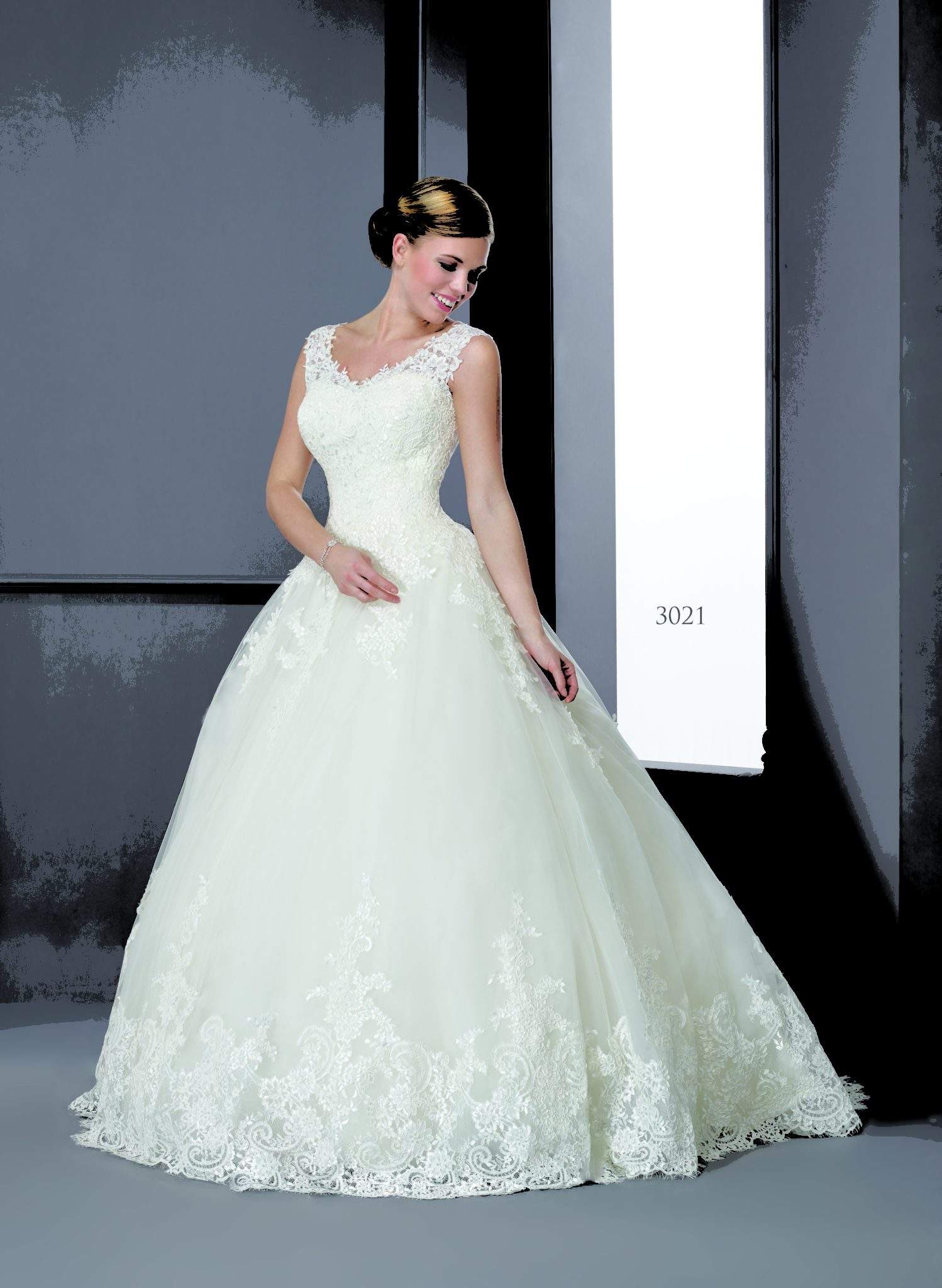 wedding dress shops near me 2023 | Wedding dress illustrations, Bride dress  simple, Bridal dresses