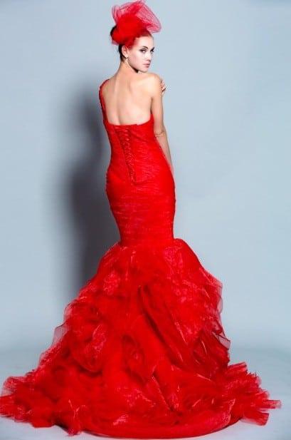 ITEM No.30150808 back redfit n flareeveninggowns