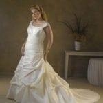 scoop neck Plus Size Wedding Dresses