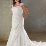 Wedding Gown for plus women with wide straps