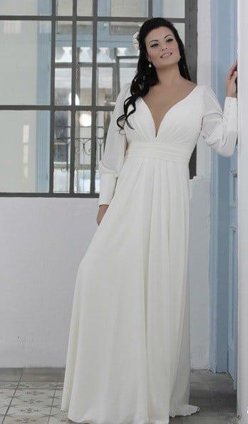 foretrækkes arkitekt præsentation Long Sleeve Plus Size Bridal Gown with Empire Waist
