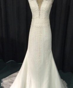 v neckdesignerweddingdresses dariuscordell