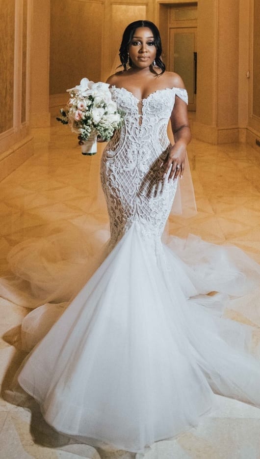 Plus Size Black Girl Long Sleeve Wedding Dress Sheer Neck Jewel Bridal Gowns  Custom Made Beaded