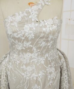 C2021-Chaundra - Plus size wedding gown with detachable train